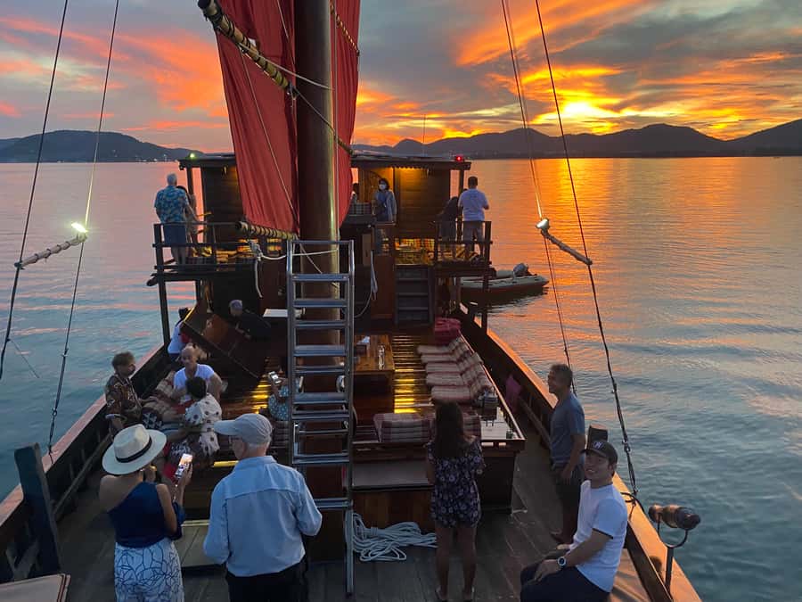 Hua Hin: Siamtara Sunset Sailing Dinner Cruise with Pickup - Swimming, the Plank, and Floating Equipment