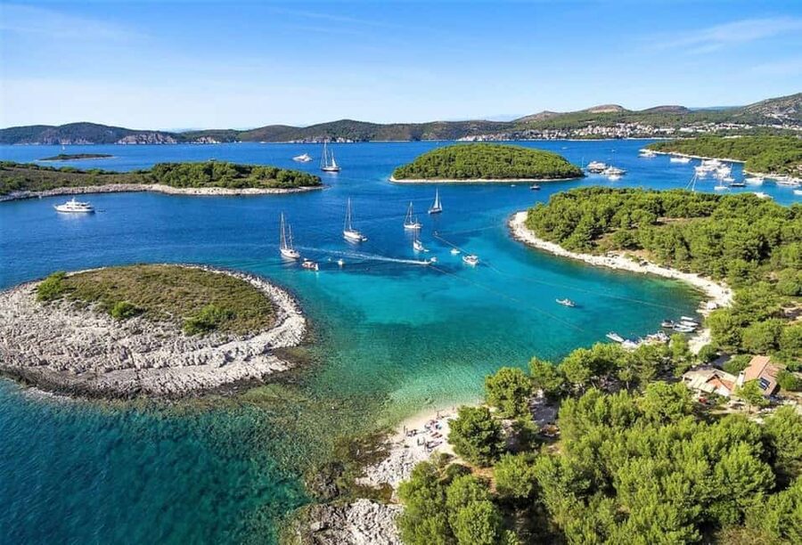 Hvar: Private Sailing Boat Trip with Swimming and Snorkeling - Exploring the Pakleni Islands by boat