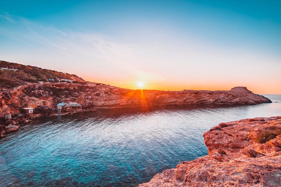 Ibiza: Midday or Sunset Sailing with Snacks and Open Bar - Cava, tapas, and the open bar