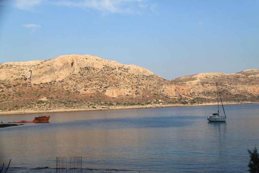 Kissamos: Balos and Gramvousa Private Sailing Trip with Meal - Lunch with local Cretan flavors