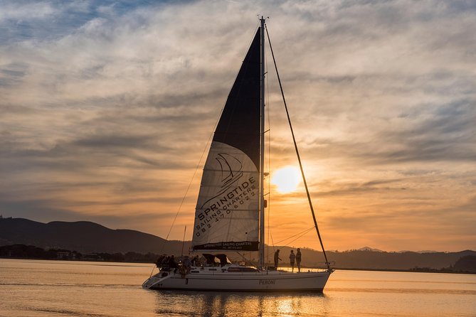 Knysna Sunset Sailing Cruise, Light Dinner & Bubbly - From Knysna Waterfront to open water