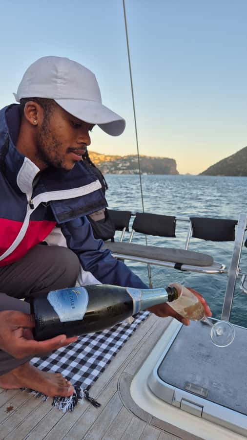 Knysna Sunset Sailing Cruise with Light Dinner and Wine - Who should book this sailing?