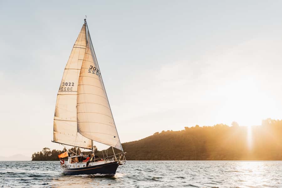 Lake Taupo: Classical Sailing to the Māori Rock Carvings - Why the Māori Rock Carvings are worth the sail
