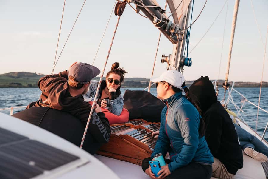 Lake Taupo: Classical Sailing to the Māori Rock Carvings - Weather, comfort, and what to pack