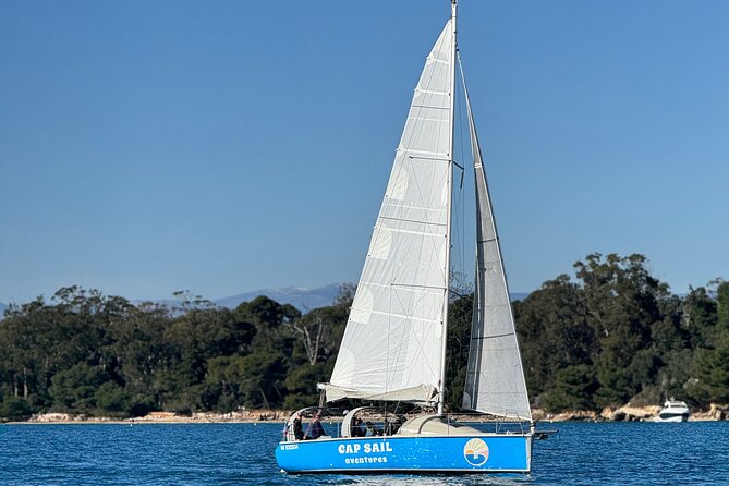 Lérins Islands Sailing Discovery, snorkeling and paddle SUP - Sailing from Antibes into the Golfe-Juan