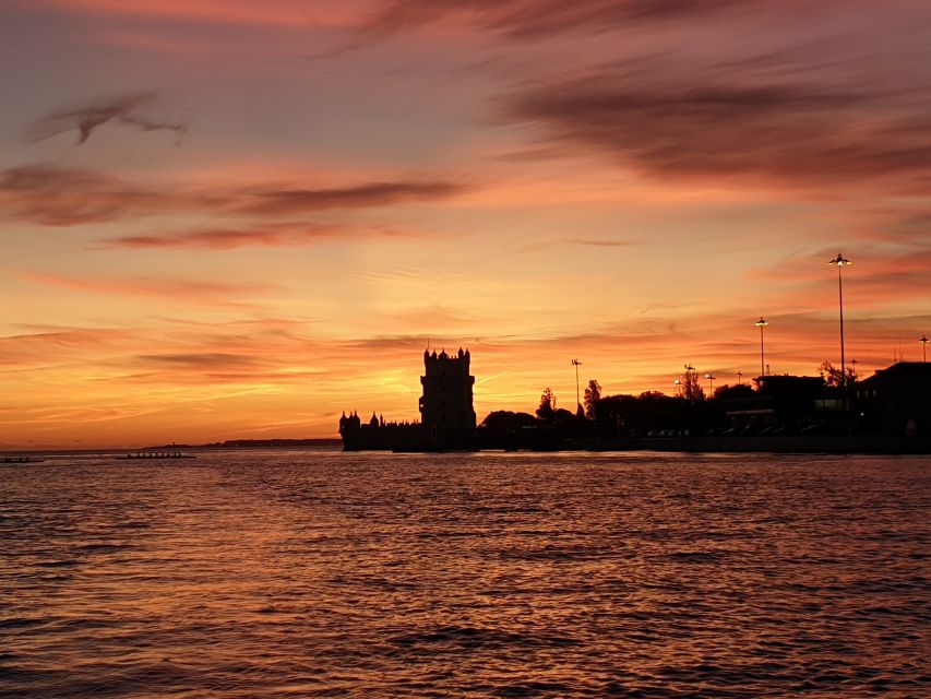 Lisbon: Champagne Sailing Tours - Christ the King from the water
