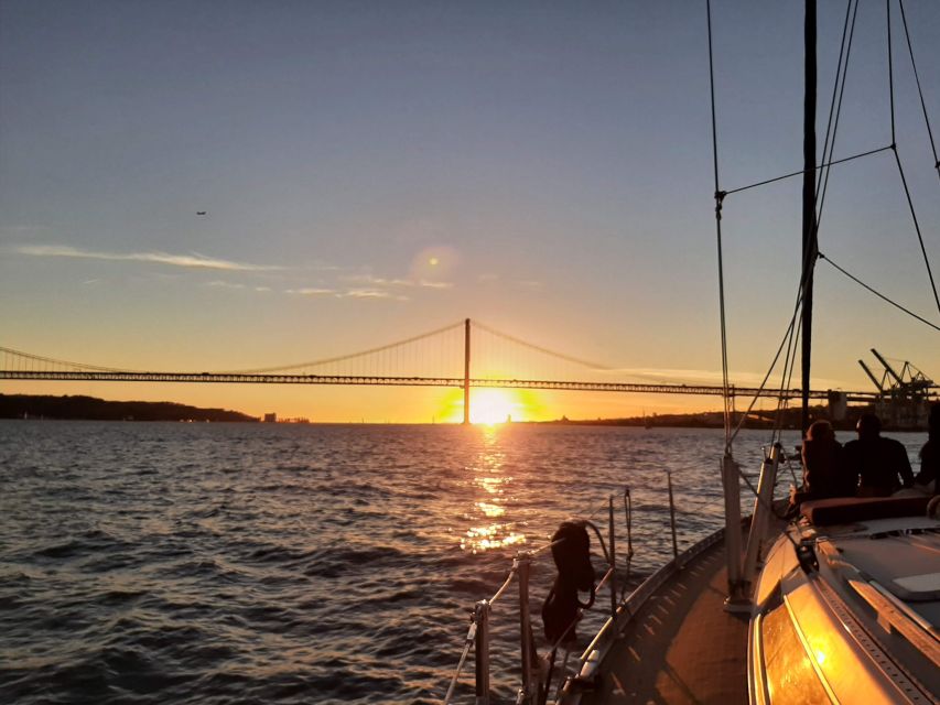 Lisbon: City Skyline Sailboat Cruise with Drink and Snacks - Praça do Comércio and Lisbon’s old waterfront