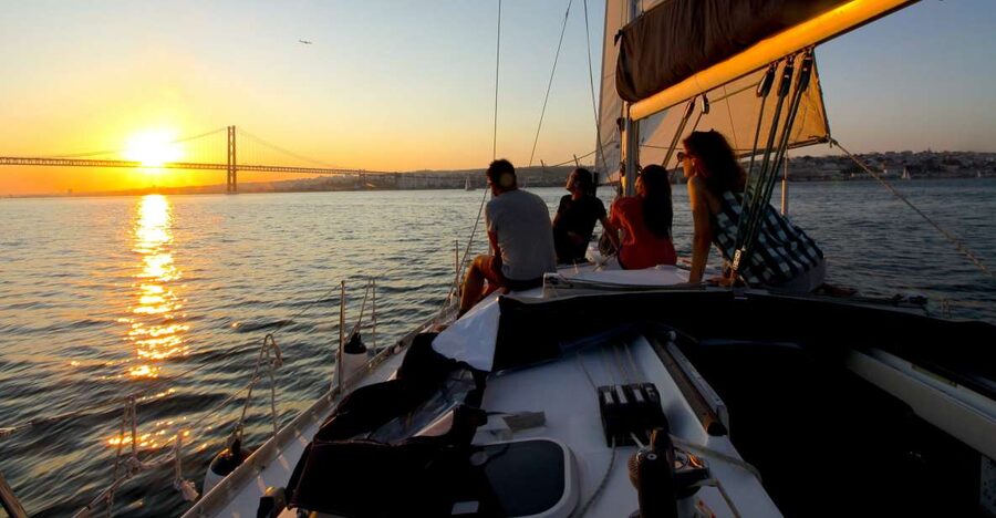 Lisbon: Sailing Tour with Wine and Snacks - Leaving Alcântara and finding the boat