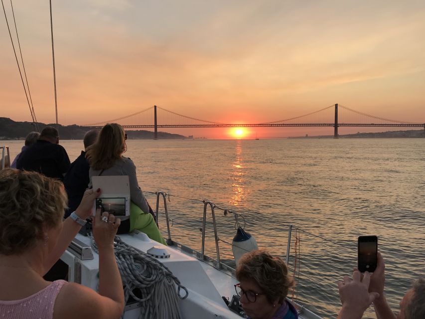 Lisbon: Sunset Sailing Cruise with Wine - Key points to know before booking