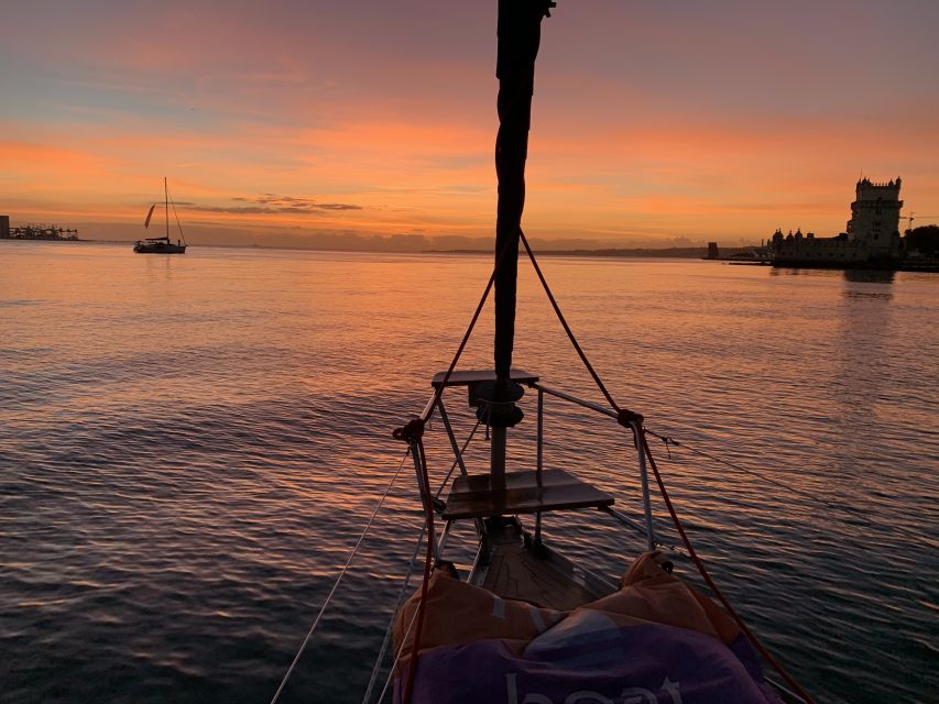 Lisbon: Sunset Sailing Cruise with Wine - Why the Tagus is the right place to see Lisbon