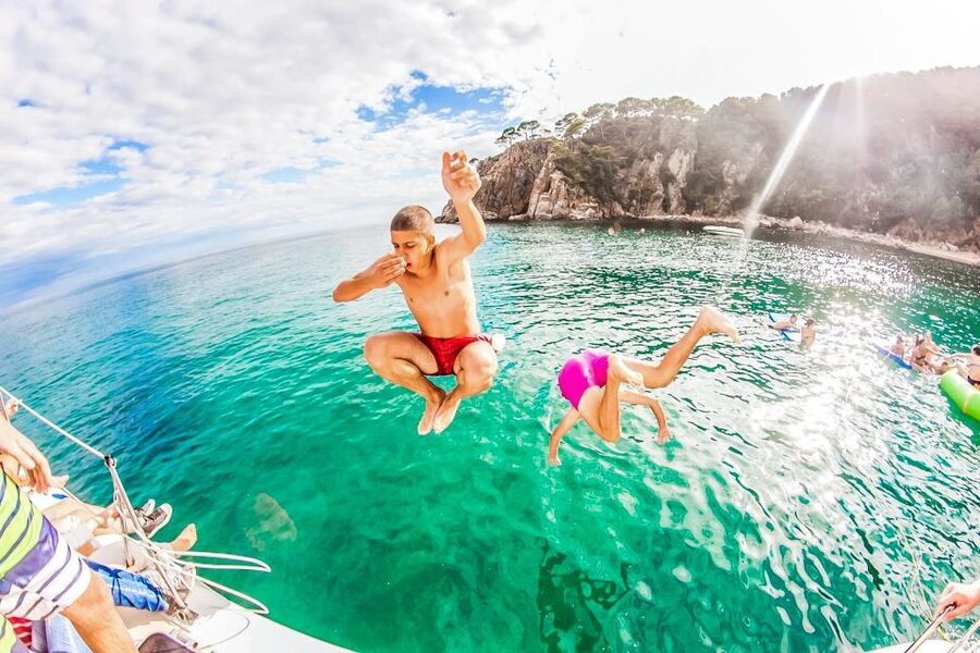 Lloret de Mar: Catamaran Sailing Cruise with BBQ and Drinks - Choosing the right departure