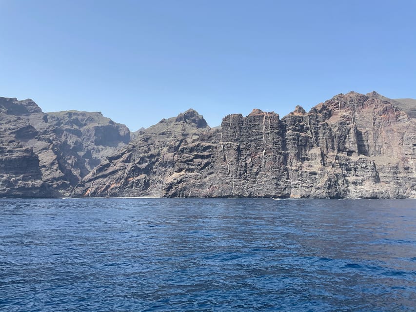 Los Gigantes: Sailing Excursion with Swimming, Drink & Tapas - Tapas under the cliffs