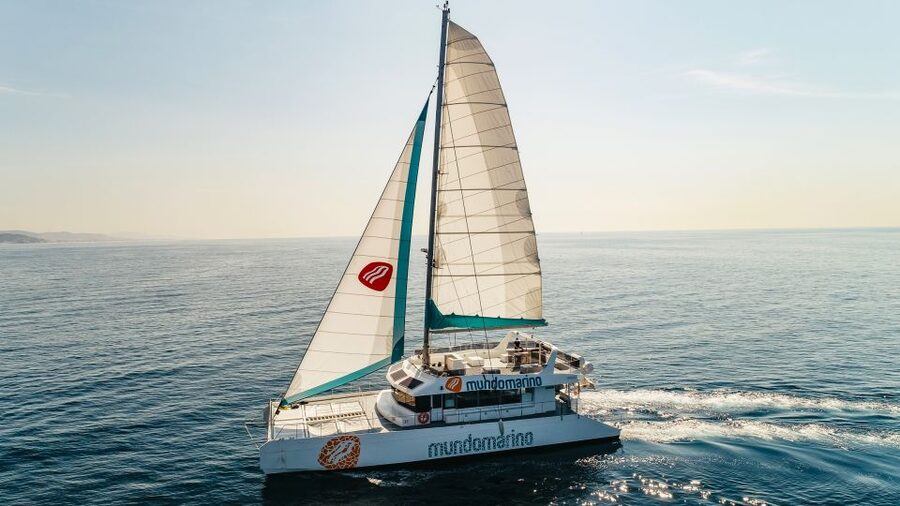 Malaga: Catamaran Sailing Cruise with Swimming & Optional DJ - What the 90-minute route feels like