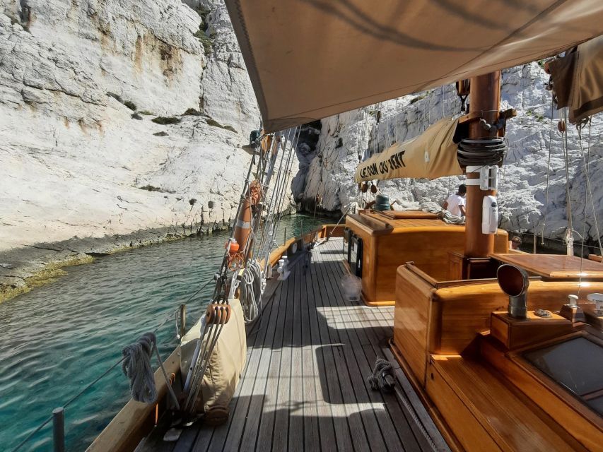 Marseille: Calanques Sailing Day Trip with Lunch and Wine - A generous lunch with wine and local touches