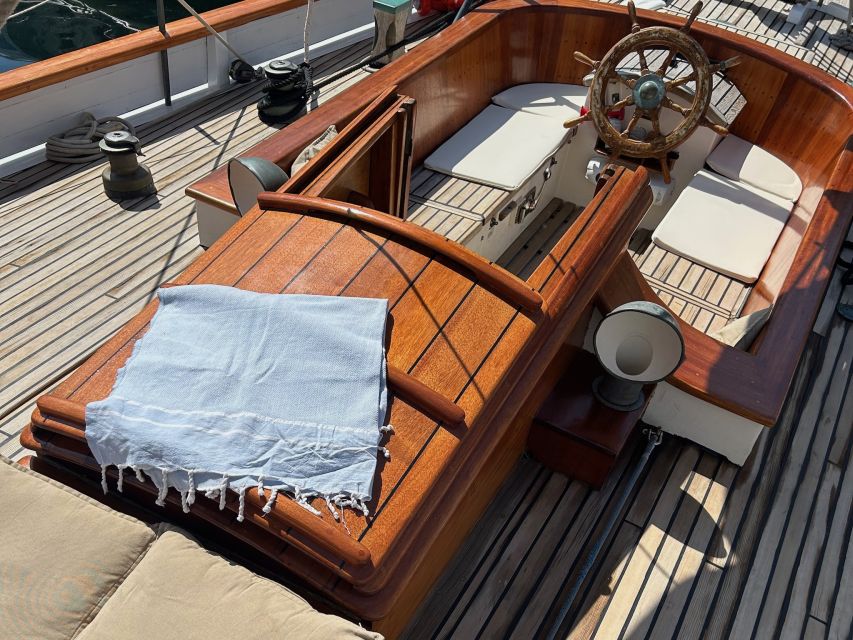 Marseille: Sailboat Cruise with Lunch, Swim & Organic Wine - A relaxed sailing day from Marseille’s Old Port