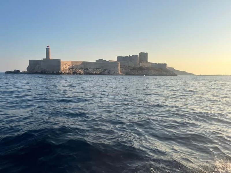 Marseille: Set sail for the Château d'If and the Frioul Islands - Starting beneath the Mucem footbridge