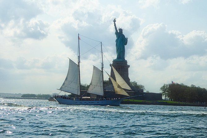 NYC Statue of Liberty Tall Ship Sail aboard Clipper City - Finding Pier 17 before boarding