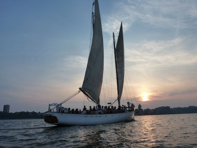 NYC: Sunset Sail Aboard Schooner Adirondack - Key points to know before booking