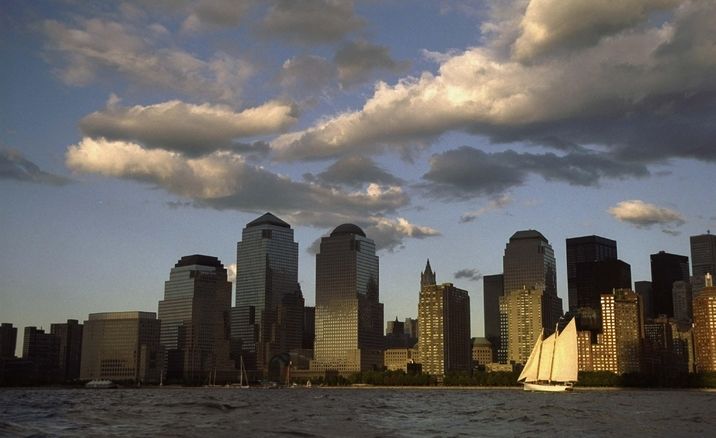 NYC: Sunset Sail Aboard Schooner Adirondack - How the crew shapes the evening