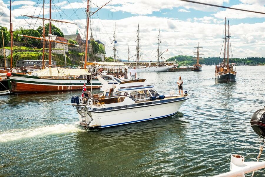 Oslo: Oslo Fjord Sightseeing Cruise by Sailing Ship - Winter comfort and changeable weather