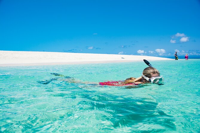 Outer Reef Mackay Cay Sail & Snorkel Adventure from Port Douglas - Why the group size affects the experience
