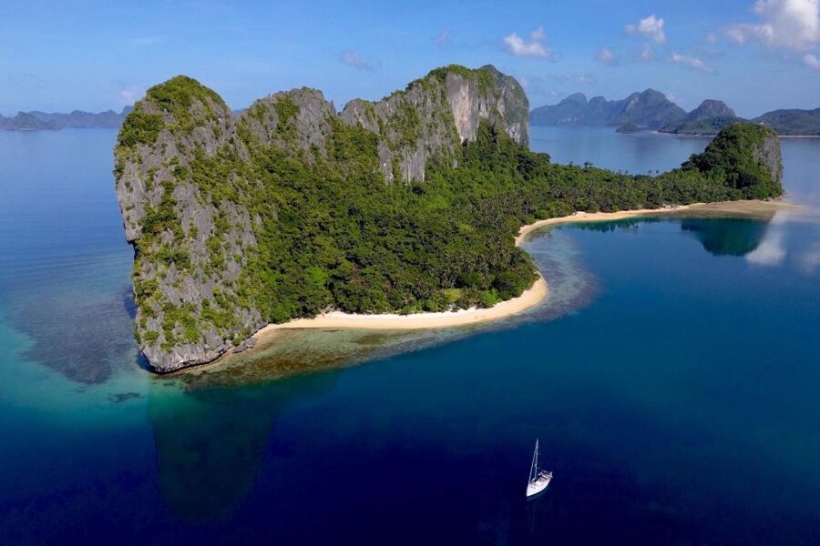 Palawan: Private Sailing Yacht Cruise in El Nido - Why this private sail feels different from island hopping