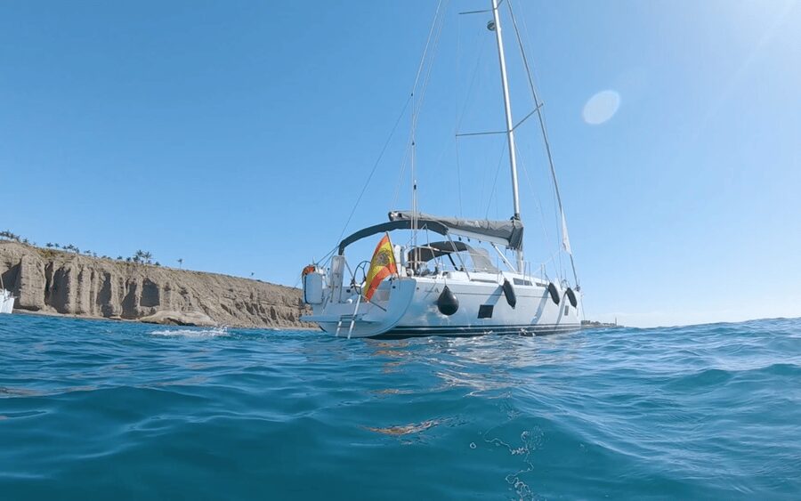 Pasito Blanco : Private sailing tour with food & drinks - Who will get the most from this trip