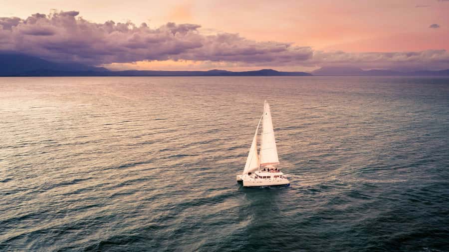 Port Douglas: Sunset Sailing Cruise on Luxury Catamaran - Should you book the sunset catamaran?