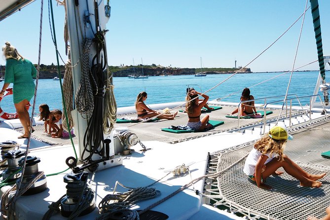Portimao: Benagil Caves & Coastline - Catamaran - A relaxed way to see the Algarve coast