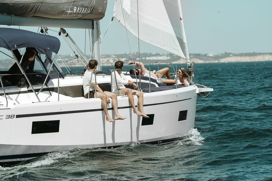 Portimao: Luxury Sail-Yacht Cruise with Sunset Option - What the crew adds to the experience