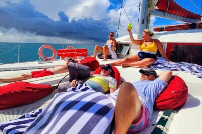 Private Full-Day Luxury Sailing Catamaran Charter in Sint Maarten