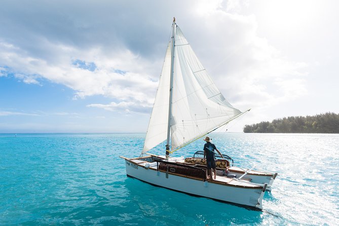 PRIVATE Half Day Tour : Moorea Snorkeling & Sailing on a Catamaran named Taboo - Families, first-time snorkelers, and mixed-age groups