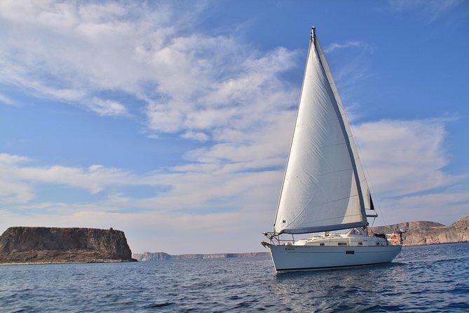 Private Sailing Cruise, Balos and Gramvousa with meal and drinks. - Lunch with a view of Gramvousa