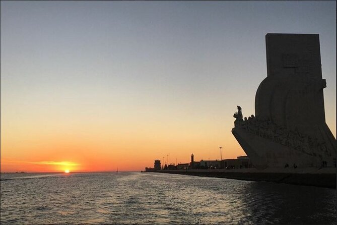 Private Sailing Cruise in Lisbon with Drinks - The Monument to the Discoveries and Jerónimos Monastery