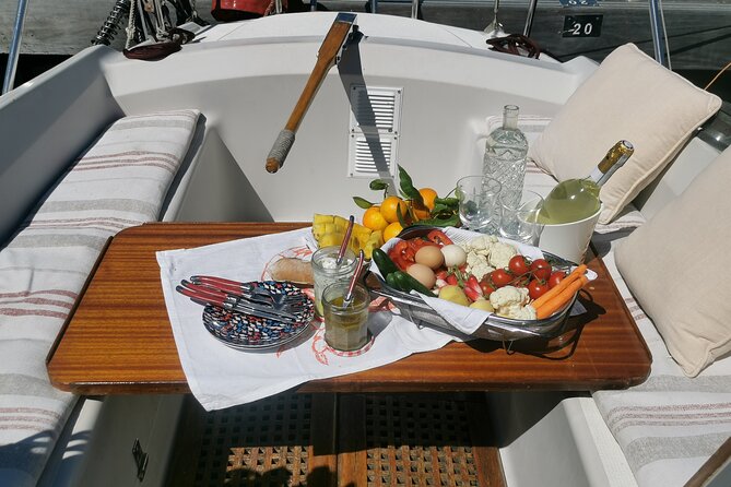 Private sailing excursion & Provencal picnic - Sainte-Marguerite and the Lerins Islands