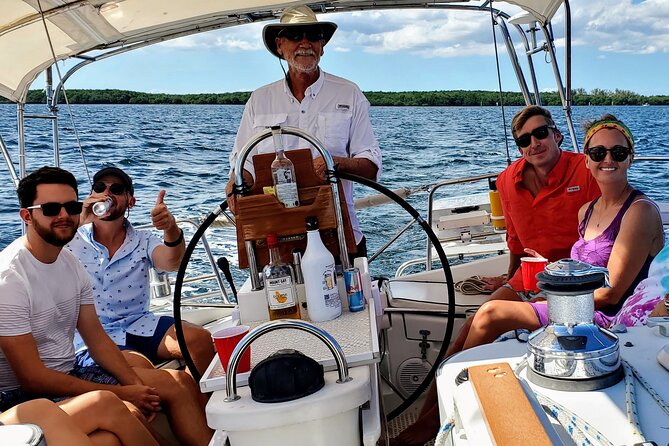 Private Sailing on the Miami Bay - Biscayne Bay - A private 40-foot Beneteau instead of a standard boat tour