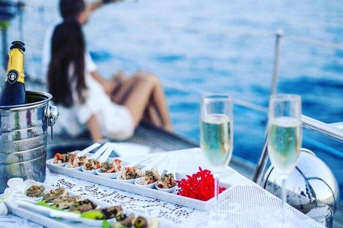 Private Sailing Yacht Charter by Independence from Koh Samui - Choosing between the four cruise options