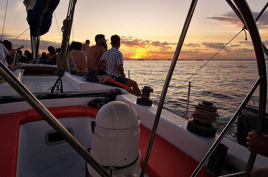 Rio de Janeiro: Guanabara Bay Sunset Sailing Tour & Drinks - Is $70 a good value?
