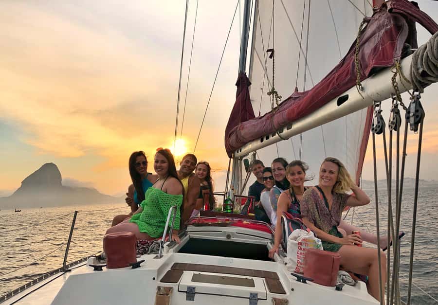 Rio de Janeiro: Sunset Sailing Tour - What is served aboard Chama