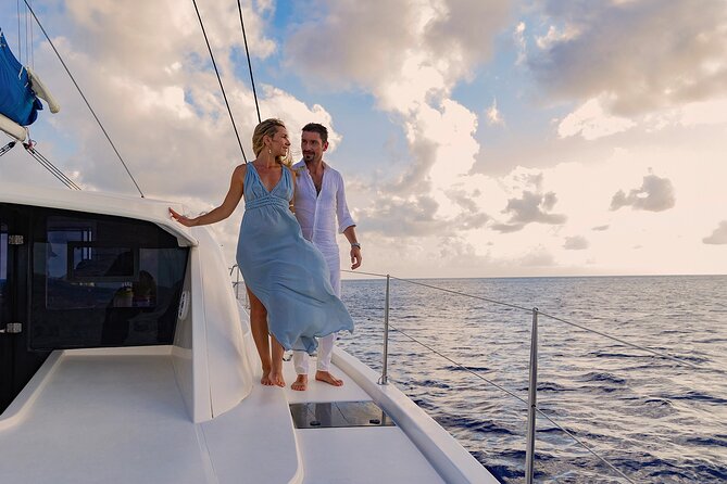 Riviera Maya Luxury Sunset Sailing plus Light Dinner and Open Bar - How to make the evening go better
