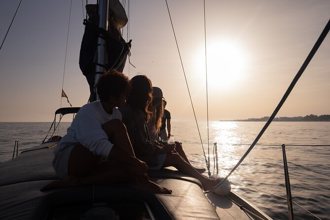 Sailing Adventure: Sailing, Dolphins and Relaxation with Drinks - Is $66.54 good value?