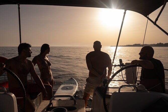 Sailing Adventure: Sailing, Dolphins and Relaxation with Drinks - Who should book this sailing trip?