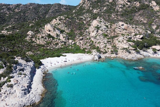 Sailing La Maddalena Archipelago with a USCG licensed captain. - Key points to know before you book