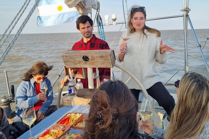 Sailing with Wine Tasting in Buenos Aires - Why this wine cruise is different from a city tasting