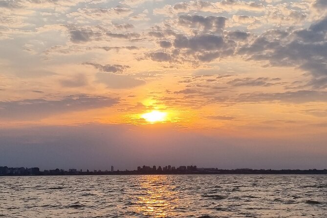 Sailing with Wine Tasting in Buenos Aires - Sailing from San Isidro onto the Río de la Plata