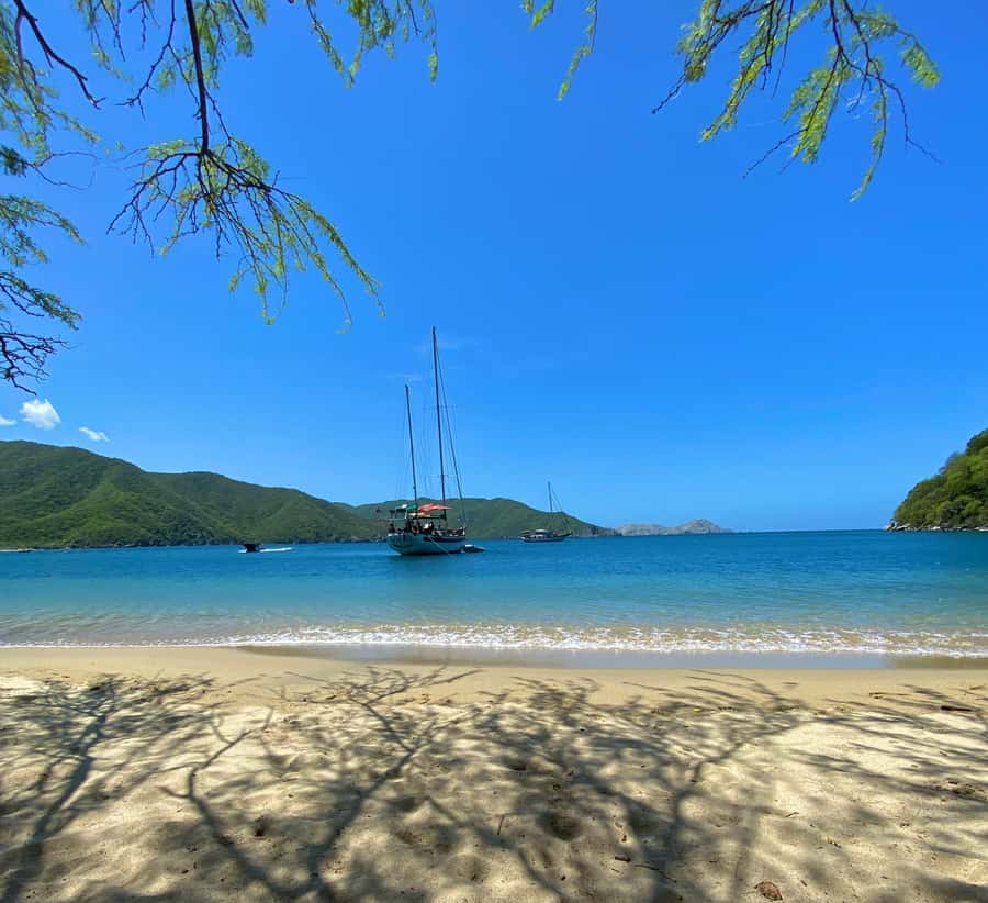 Santa Marta: Sailboat day tour to Tayrona Park - The return sail and Santa Marta sunset