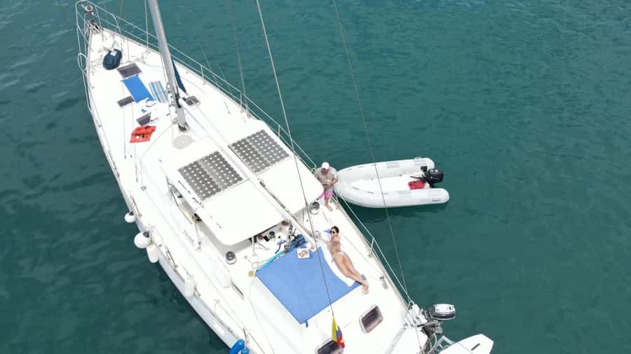 Santa Marta: Sailing Tour to Tayrona Park with Luis' Team - The Aguja Island passage into Tayrona Park