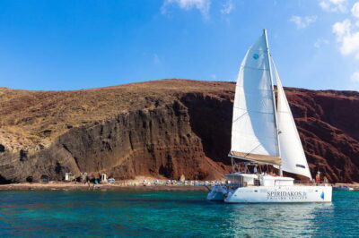 Santorini: Sailing Catamaran Cruise with BBQ and Drinks