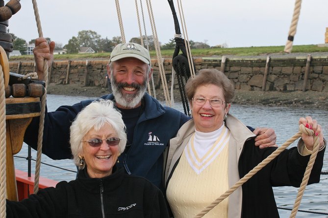 Schooner Fame Sailing Tour - Sailing aboard Salem’s privateer schooner