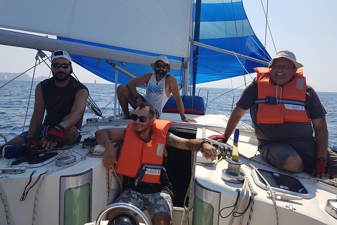 Single day Sail boat cruise with swimming, snorkeling, drinks and lunch - Sailing the east coast aboard Thetis I